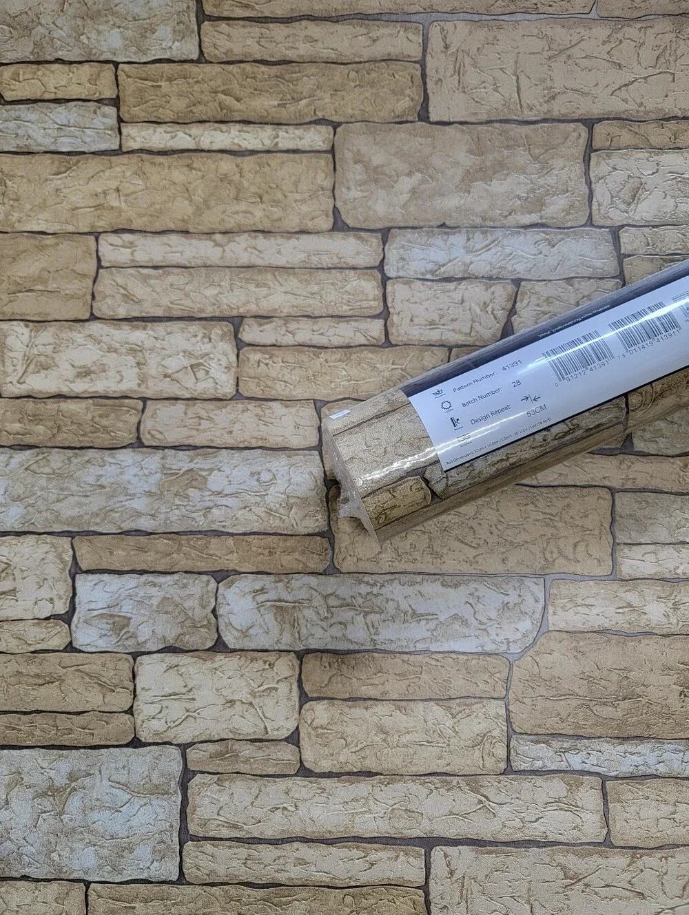 Wallpaper Madeline Tan Textured Stone